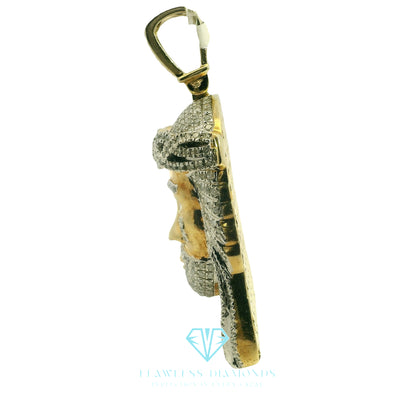 Yellow Gold Pendant with Round Brilliant Cut Diamonds