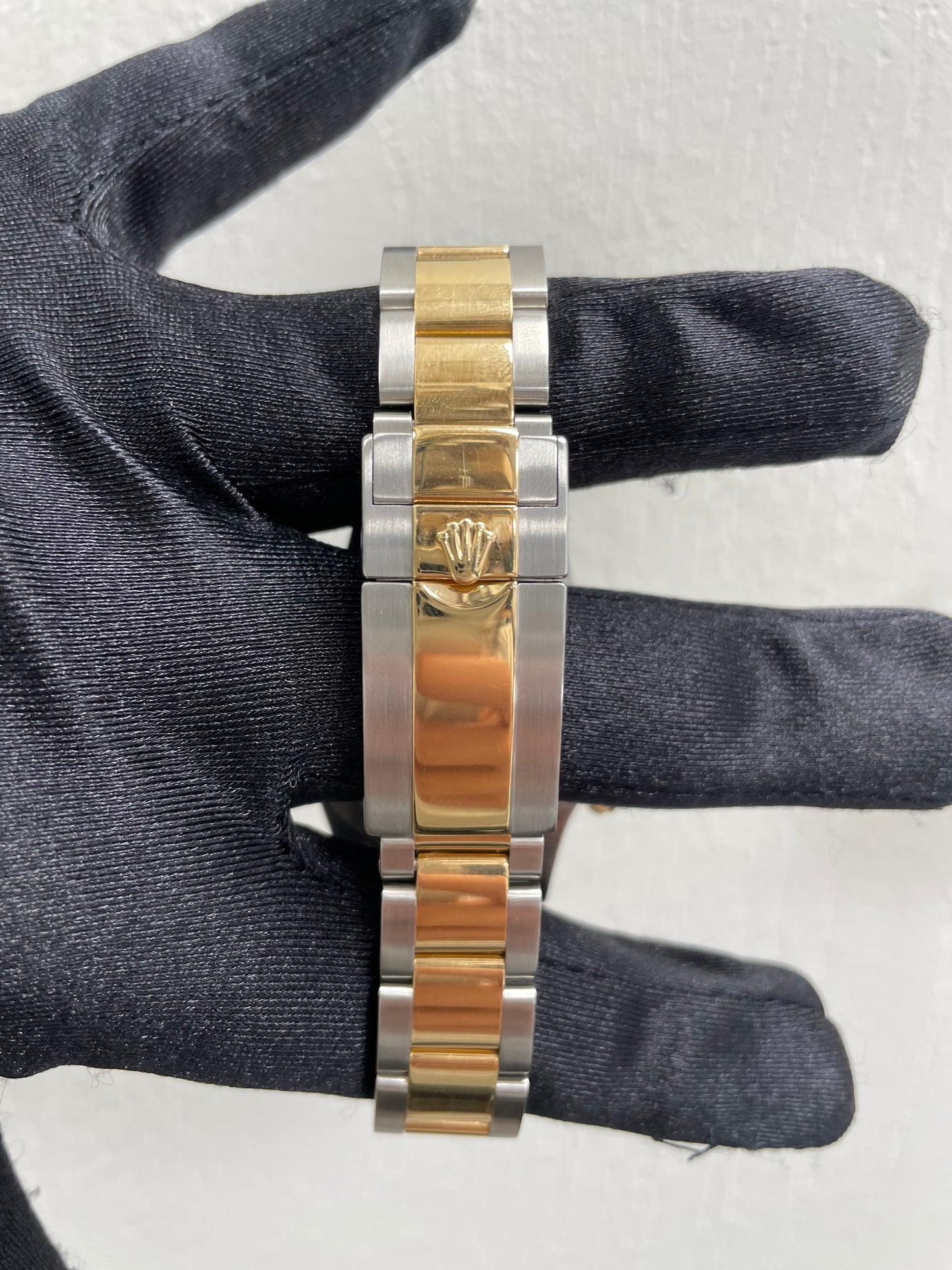 Rolex Daytona Gold Diamond Dial on Oyster Ref 116523 with Card Old Green