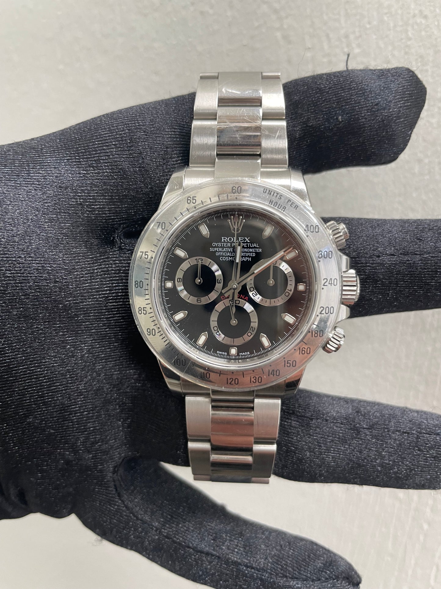 Rolex Daytona Black Dial on Oyster Ref 116520 with Card Old Green