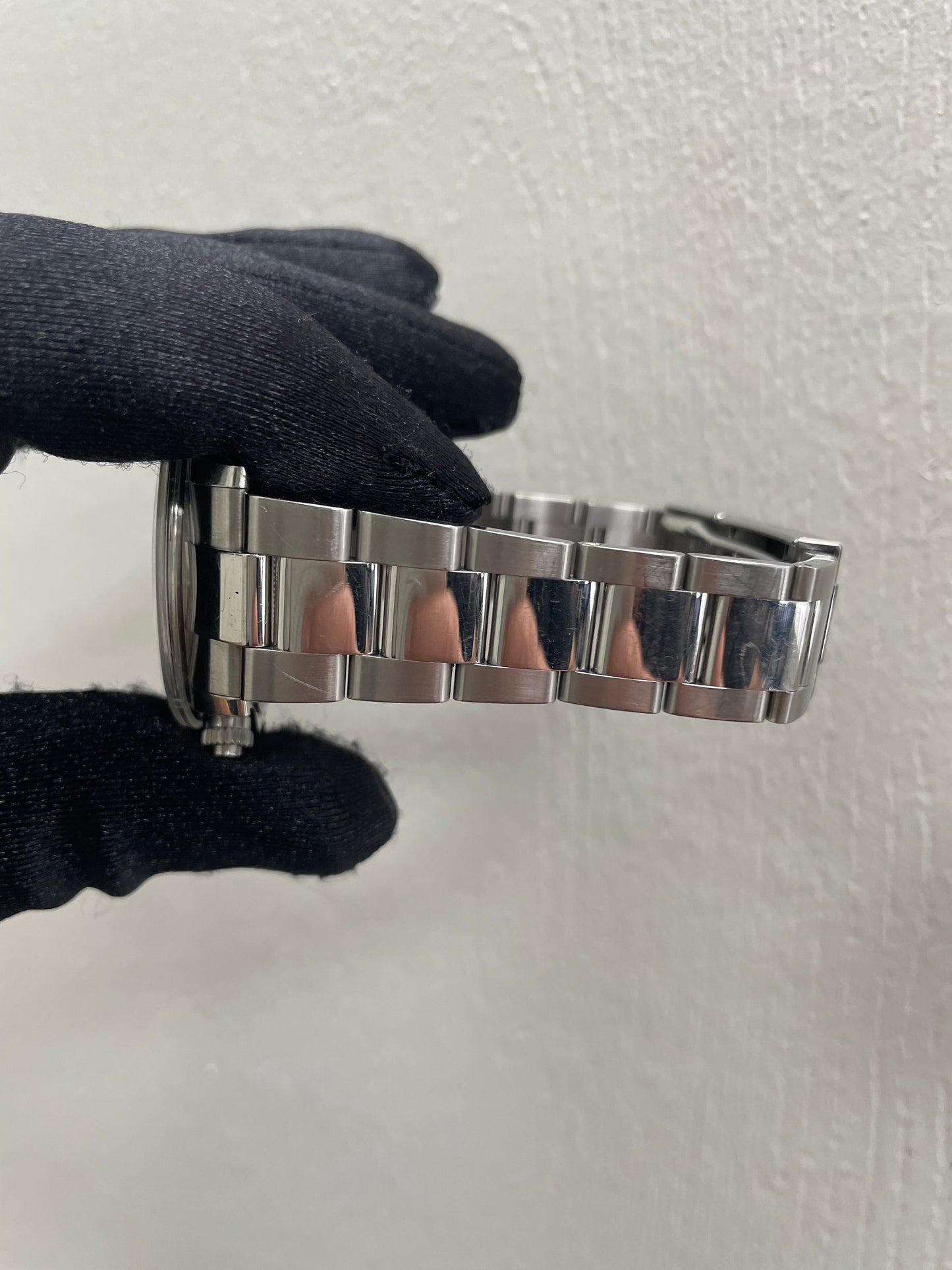 Rolex Daytona Black Dial on Oyster Ref 116520 with Card Old Green